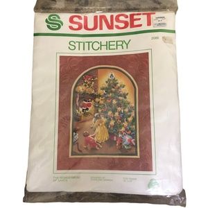 SUNSET Stitchery Kit THE WONDERMENT OF SANTA Vtg Christmas #2086 Cross-Stitch